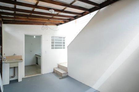 Casa para alugar com 50m², 1 quarto e sem vagaÁrea de serviço