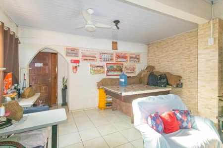 Casa à venda com 275m², 5 quartos e 2 vagas Casa à venda com 275m², 5 quartos e 2 vagasSala/Casa dos fundos