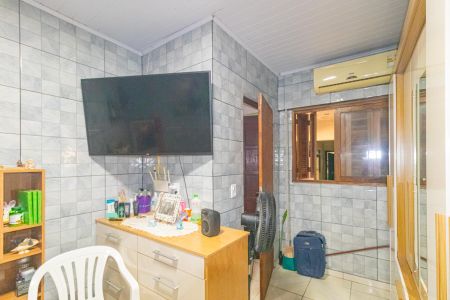 Casa à venda com 275m², 5 quartos e 2 vagas Casa à venda com 275m², 5 quartos e 2 vagasQuarto 2/Casa dos fundos