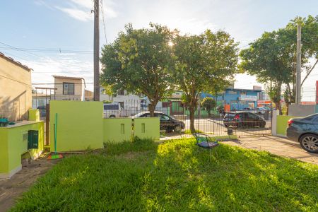 Casa à venda com 275m², 5 quartos e 2 vagas Casa à venda com 275m², 5 quartos e 2 vagasVista do Quarto 1/casa da frente