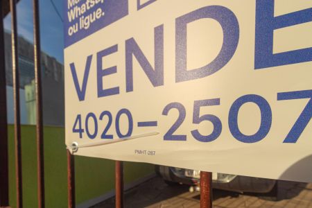 Casa à venda com 275m², 5 quartos e 2 vagas Casa à venda com 275m², 5 quartos e 2 vagasplaca