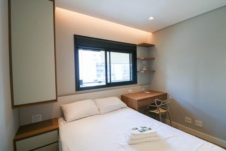 Studio para alugar com 30m², 1 quarto e 1 vaga Studio para alugar com 30m², 1 quarto e 1 vagaQuarto