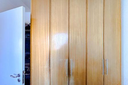 Apartamento à venda com 100m², 3 quartos e 2 vagasQuarto 3 - Armários