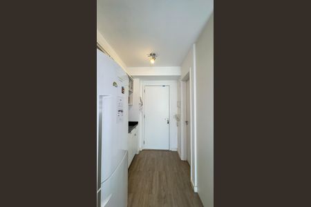Apartamento à venda com 27m², 1 quarto e 1 vaga Apartamento à venda com 27m², 1 quarto e 1 vagaEstúdio