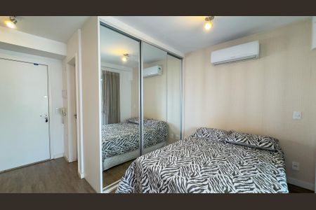 Apartamento à venda com 27m², 1 quarto e 1 vaga Apartamento à venda com 27m², 1 quarto e 1 vagaEstúdio
