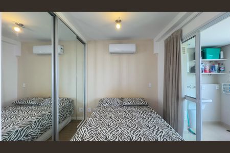 Apartamento à venda com 27m², 1 quarto e 1 vaga Apartamento à venda com 27m², 1 quarto e 1 vagaEstúdio