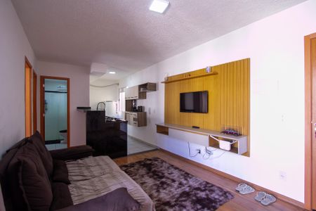 Sala de apartamento para alugar com 2 quartos, 48m² em Maria Paula, São Gonçalo
