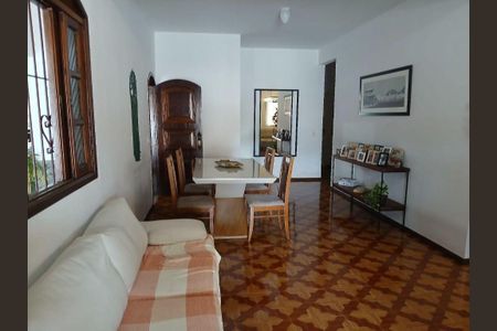 Casa à venda com 3 quartos, 263m² em Itaipu, Niterói