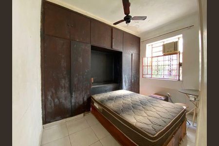 Casa à venda com 2 quartos, 80m² em São Domingos, Niterói