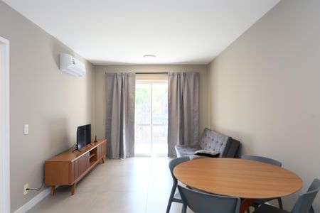 sala  de apartamento para alugar com 1 quarto, 59m² em Jardim Leonor, São Paulo