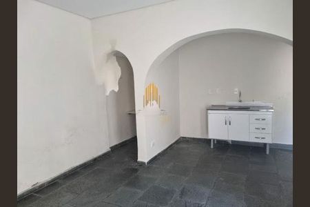 Casa à venda com 3 quartos, 200m² em Vila Olímpia, São Paulo