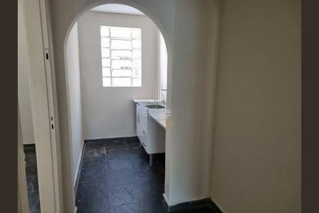 Casa à venda com 3 quartos, 200m² em Vila Olímpia, São Paulo