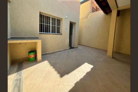 Casa à venda com 2 quartos, 154m² em Cidade Domitila, São Paulo