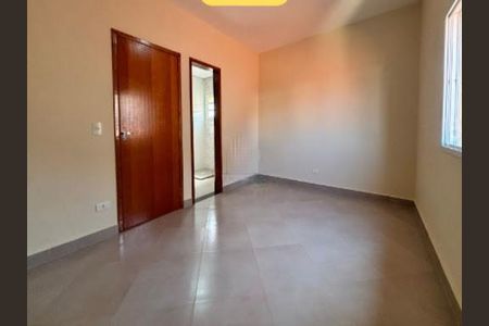 Casa à venda com 2 quartos, 154m² em Cidade Domitila, São Paulo