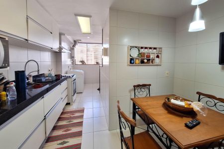 Apartamento à venda com 129m², 3 quartos e 2 vagasCozinha