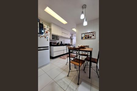 Apartamento à venda com 129m², 3 quartos e 2 vagasCozinha