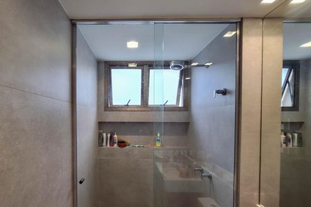 Apartamento à venda com 129m², 3 quartos e 2 vagasBanheiro da Suíte 1