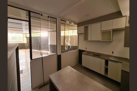 Casa à venda com 1 quarto, 555m² em Alto da Lapa, São Paulo