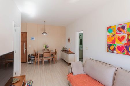Apartamento à venda com 64m², 1 quarto e 1 vagaSala