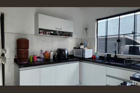 Casa à venda com 3 quartos, 100m² em Jardim Edilene, São Paulo