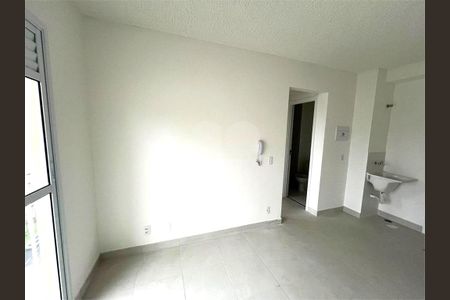 Apartamento à venda com 2 quartos, 36m² em Vila Graciosa, São Paulo