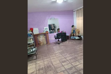 Casa à venda com 3 quartos, 130m² em Jardim Santa Edwiges, São Paulo