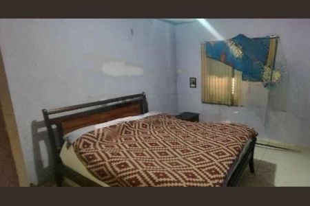 Casa à venda com 5 quartos, 143m² em Jardim Regis, São Paulo