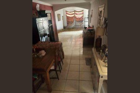 Casa à venda com 5 quartos, 143m² em Jardim Regis, São Paulo