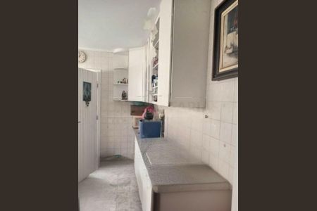 Casa à venda com 5 quartos, 143m² em Jardim Regis, São Paulo