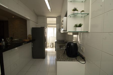 Apartamento para alugar com 80m², 2 quartos e 2 vagasCozinha