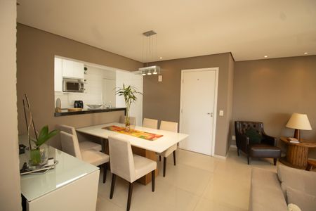 Apartamento para alugar com 80m², 2 quartos e 2 vagasSala