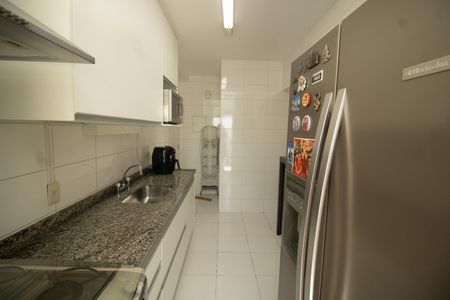 Apartamento para alugar com 80m², 2 quartos e 2 vagasCozinha