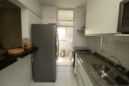Apartamento para alugar com 80m², 2 quartos e 2 vagasCozinha