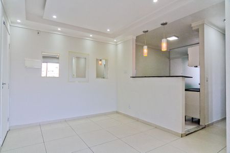 Sala de apartamento para alugar com 2 quartos, 47m² em Freguesia do Ó, São Paulo