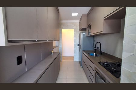 Apartamento à venda com 200m², 3 quartos e 3 vagas Apartamento à venda com 200m², 3 quartos e 3 vagasCozinha