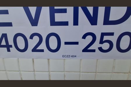 Apartamento à venda com 200m², 3 quartos e 3 vagas Apartamento à venda com 200m², 3 quartos e 3 vagasCódigo plaquinha ECZZ-604