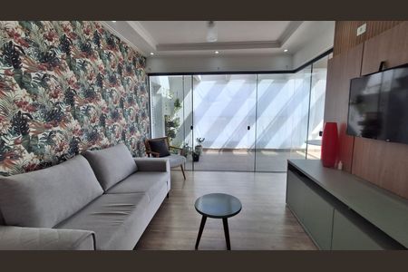 Apartamento à venda com 200m², 3 quartos e 3 vagas Apartamento à venda com 200m², 3 quartos e 3 vagasCobertura