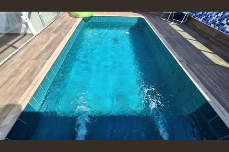 Apartamento à venda com 200m², 3 quartos e 3 vagas Apartamento à venda com 200m², 3 quartos e 3 vagasPiscina