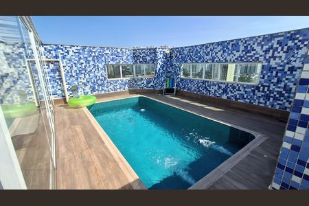 Apartamento à venda com 200m², 3 quartos e 3 vagas Apartamento à venda com 200m², 3 quartos e 3 vagasPiscina