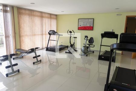 Apartamento à venda com 200m², 3 quartos e 3 vagas Apartamento à venda com 200m², 3 quartos e 3 vagasÁrea Comum