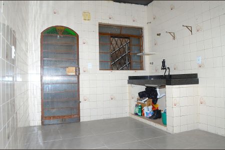 Casa à venda com 250m², 3 quartos e 6 vagasCozinha