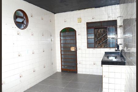 Casa à venda com 250m², 3 quartos e 6 vagasCozinha