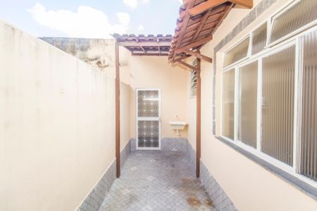 Apartamento para alugar com 70m², 2 quartos e sem vagaCozinha e Área de Serviço