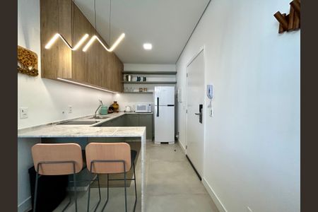 Cozinha  de apartamento para alugar com 1 quarto, 40m² em Saco Grande, Florianópolis