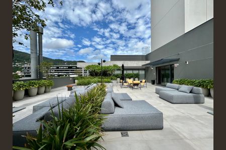 Apartamento para alugar com 40m², 1 quarto e 1 vagaÁrea comum - Piscina