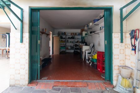 Casa para alugar com 249m², 4 quartos e 1 vagaGaragem