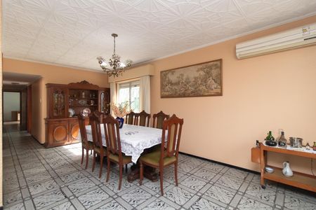 Sala de casa para alugar com 4 quartos, 249m² em Rio Branco, Porto Alegre