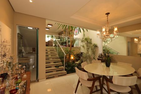 Casa à venda com 175m², 3 quartos e 2 vagasSala de Jantar