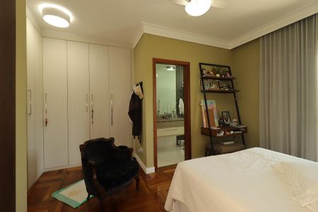 Casa à venda com 175m², 3 quartos e 2 vagasSuíte 1