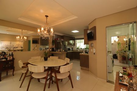 Casa à venda com 175m², 3 quartos e 2 vagasSala de Jantar